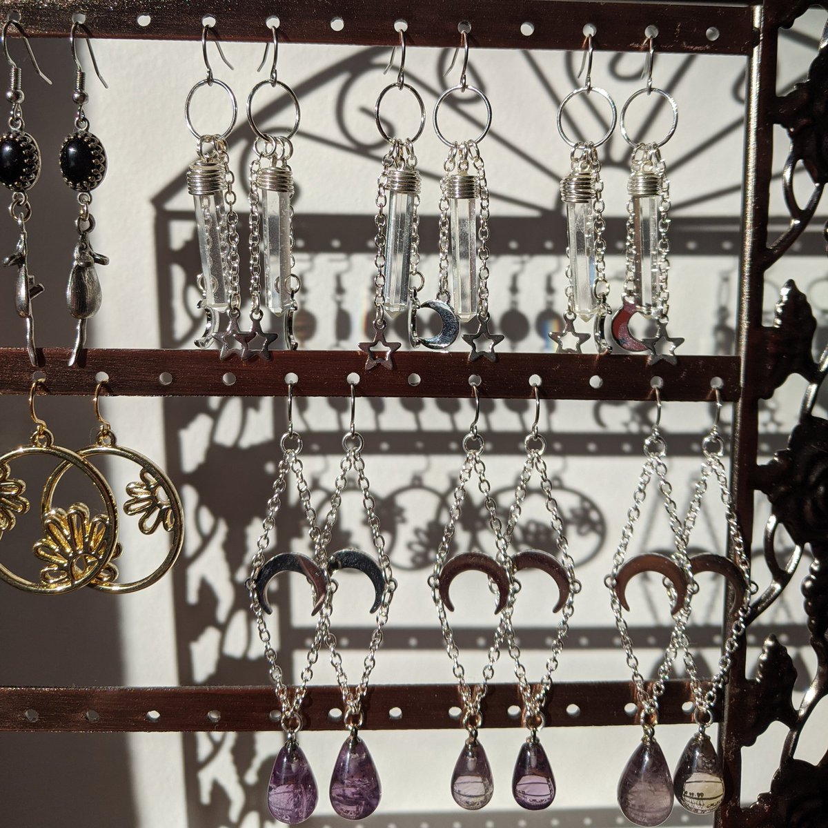 i still have lots of earrings 🌟 
manifesting a sale ☀️🦋✨