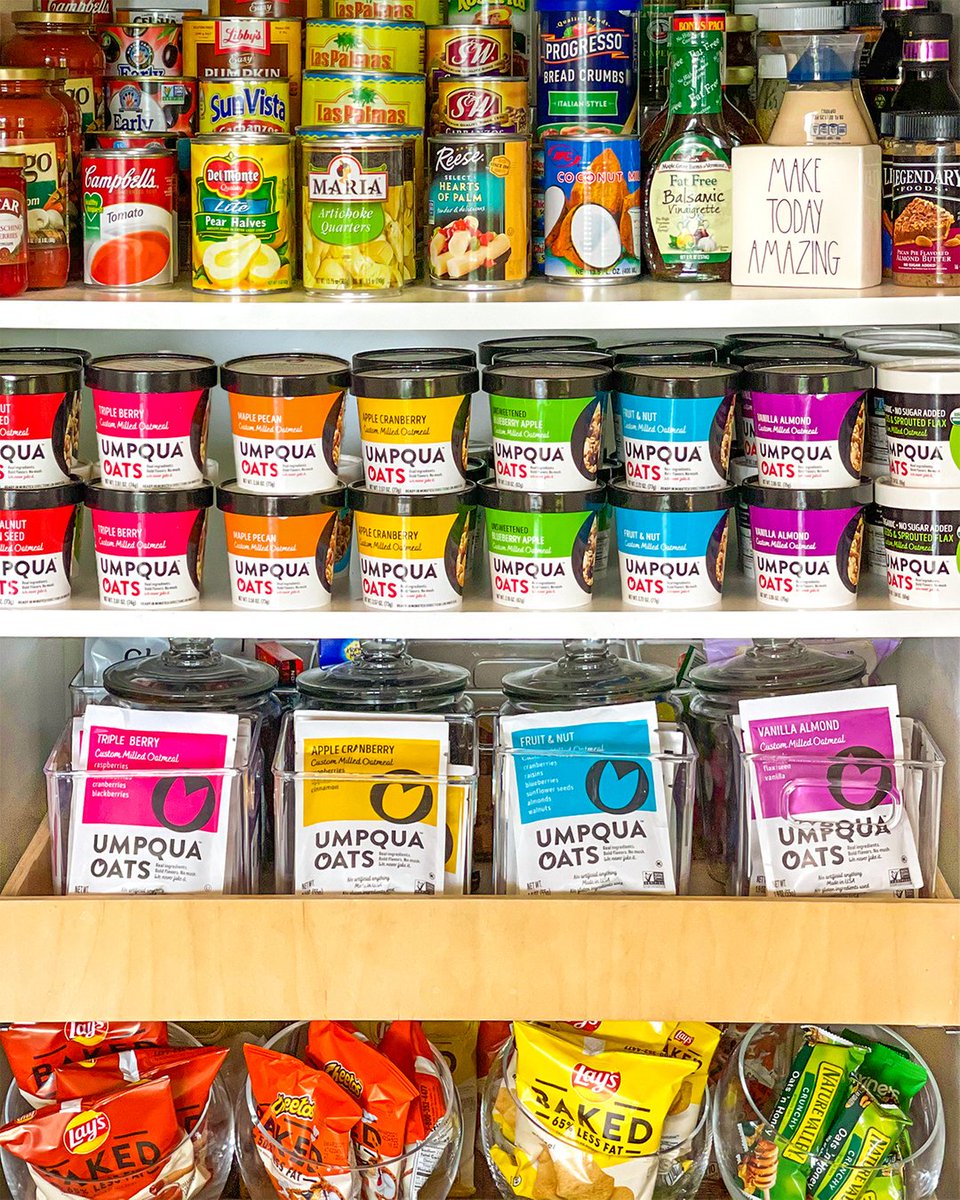 Tell us you watch <a href="/thehomeedit/">The Home Edit</a> without telling us you watch The Home Edit #umpquaoats #pantrygoals #eattherainbow