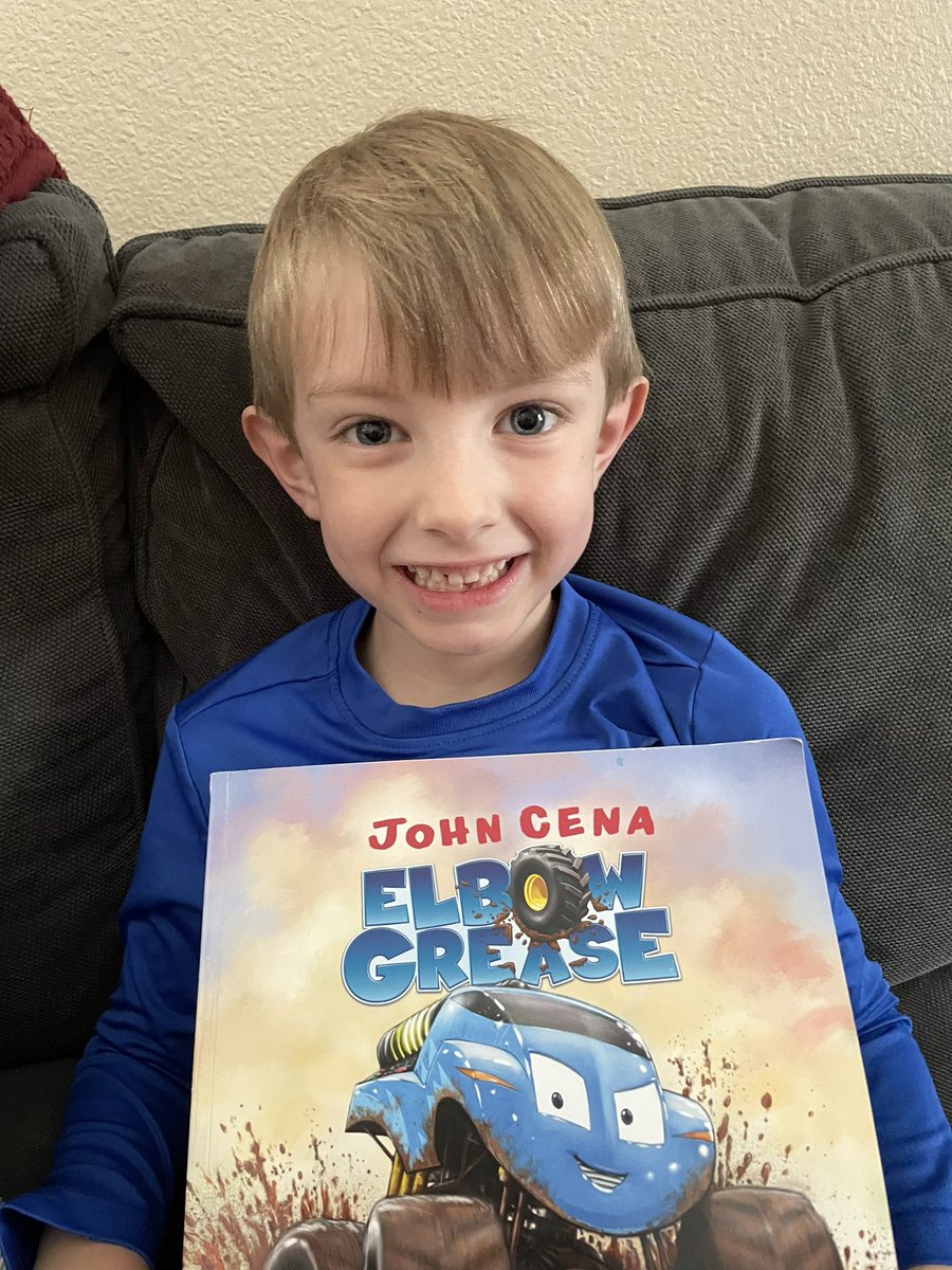 Julie_Draper103's tweet photo. #ahisdRemoteReadIn Two eager readers (one may or may not still be in PJs 😂) https://t.co/1sLkoyYh79