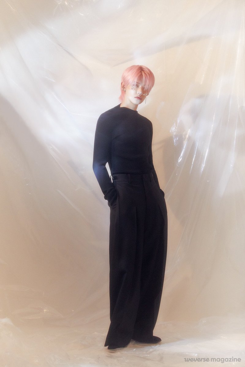 1. Choi Yeonjun from Tomorrow by Together (21)-known as “the 4th generation it boy” of kpop-dancer, singer, rapper, and visual -fashion icon (androgynous style, also just made his NYFW debut)-comfortable being called hyung (older brother) or noona (older sister)