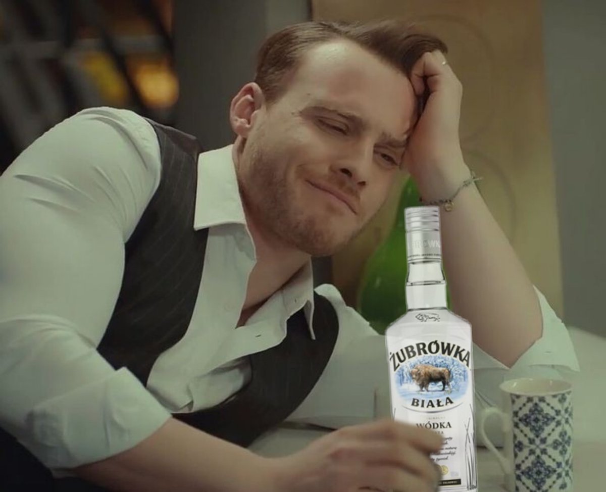 Iamkucu's tweet photo. @KeremBursin Ok. If you don't like Polish 🇵🇱🇵🇱 lemon vodka, I have something else...What you prefer?? beer or wine? #SenÇalKapımı #EdSer #KeremBürsin https://t.co/opRLZAib46