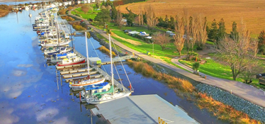 visitCAdelta's tweet photo. With over 70 marinas, competition for "Best Marina of the Delta" is fierce! Our current winners, Willow Berm Marina and Owl Harbor, both in San Joaquin County. Learn more about the marinas of the Delta at https://t.co/YVUtVusYN3. #BestoftheDelta #VisitCADelta https://t.co/XFP3PFNnxG