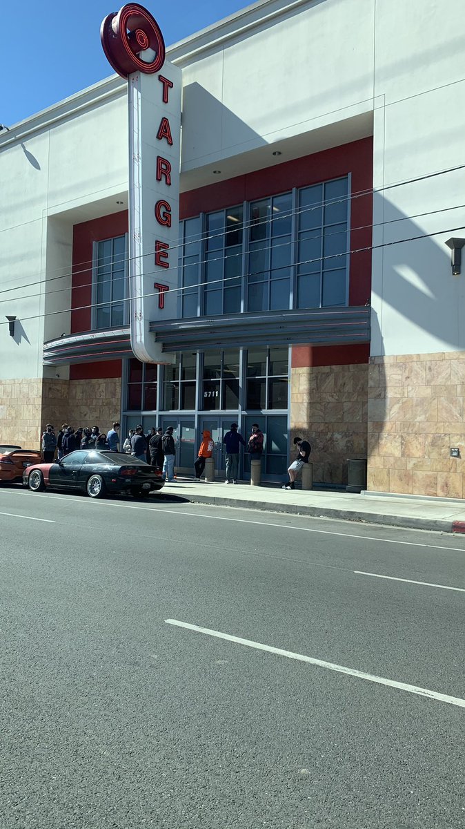 Contender tweet media