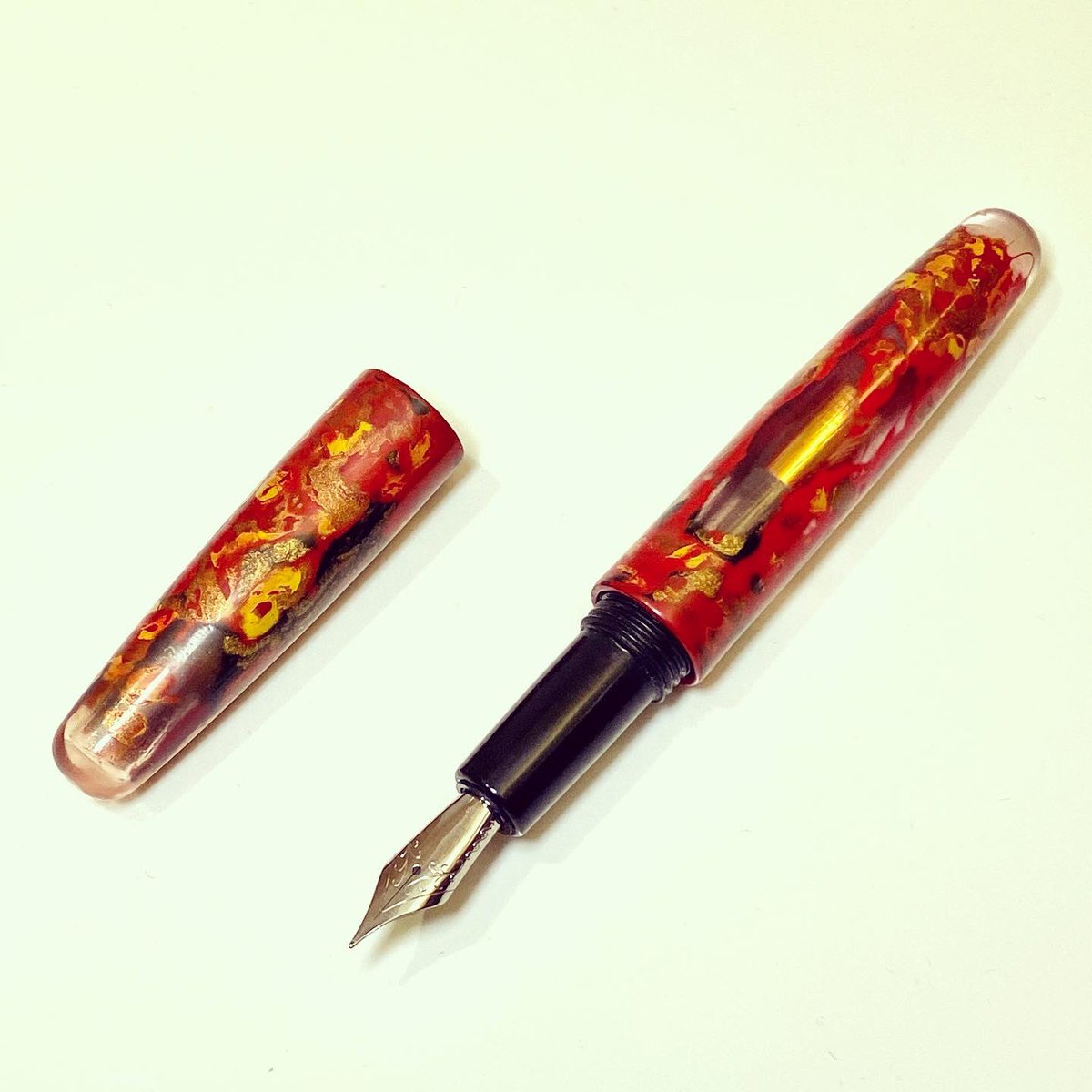 genesis_pen's tweet photo. Genesis - Geysers, hand-painted with multiple layers of high quality Japanese urushi. After extensive polishing, transparent resin re-appeared and turned into a unique ink window. 

#genesispen #fountainpen #fountainpengeeks #writinginstruments #万年筆  #fountainpens #fpnibs https://t.co/jGFQ0WWqBP