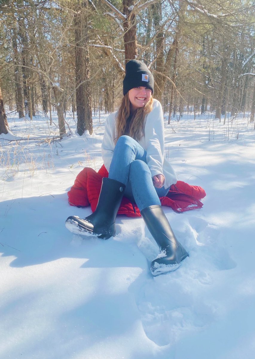 our sisters are having SNOW much fun in this weather! ❄️🌨 we hope everyone is staying warm &amp; safe! 
•
•
#untadpi #adpi #unt24 #BeTheFirst