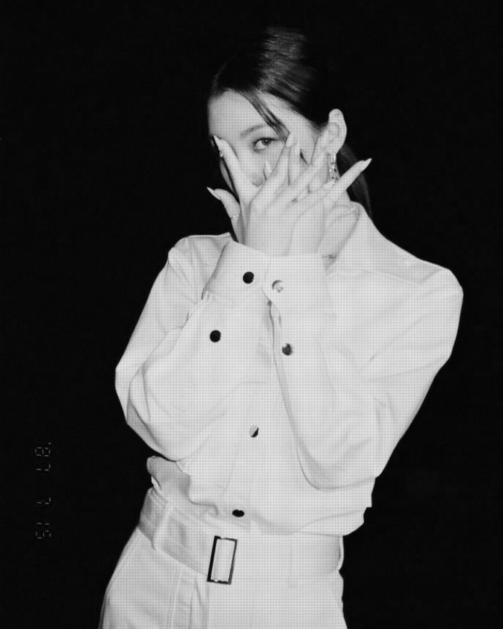 hi! this is new account dedicated for egirl noh hyojeong! please give rt