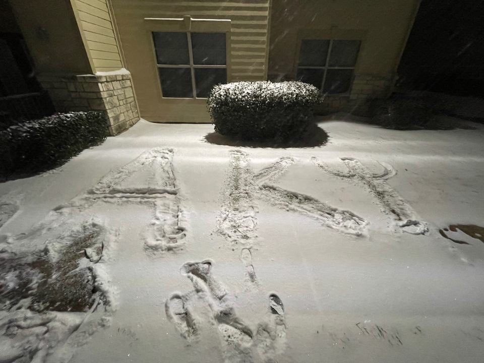 AkpsiTlu's tweet photo. We hope everyone’s been enjoying these snow days off! Stay warm! https://t.co/aalAwRxOqD