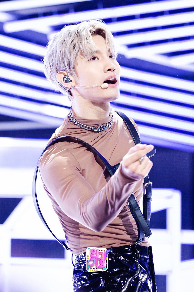 suki_yhcm's tweet photo. #AllThatLove_for_Changmin
#사랑둥이_창민아_생일축하해 https://t.co/ei4cXdTO8s