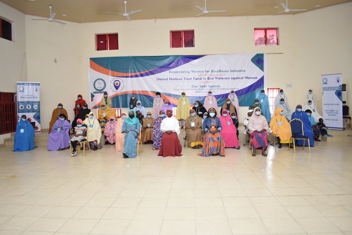 Our staff <a href="/sumeeumar/">Fero-Yerwa♥️ (Mrs)</a> 
 speaking on the topic 'Financial Management in the context of VAWG" at the ongoing @EWEI1 #OSSSeminar3 Year 2 with the support of <a href="/UNTrustFundEVAW/">UN Trust Fund to End Violence against Women</a> at Ungwan Dosa Community.
<a href="/SalamaSarc/">Salama S.A.R.C Kaduna</a> <a href="/HafsatMohBaba/">Hafsat M Baba</a>

#UNTF #UNTFcommunity  #EVAWG