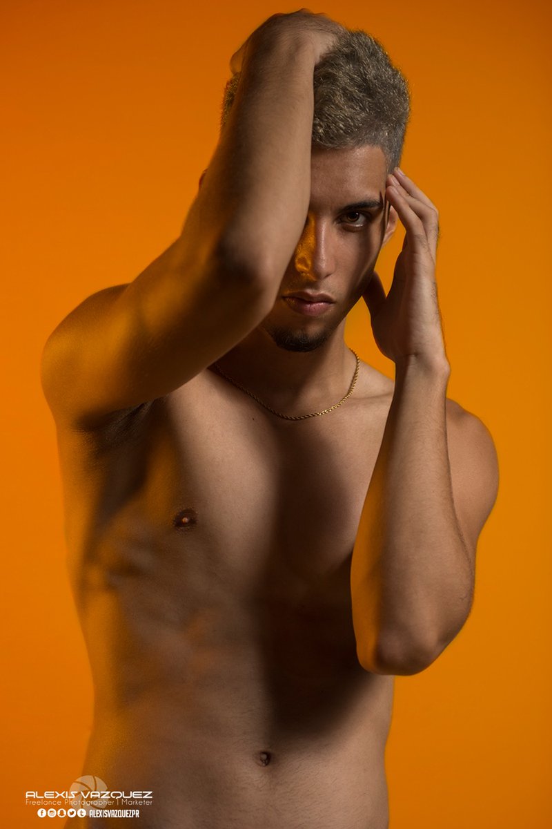 alexisvazquezpr's tweet photo. Less clothes! πΈ
#AlexisVazquezPR #AlexisPR #NikonD800 #nudes #lessclothes #guy #happy #hot #fitness #healthy https://t.co/1rCBnaWZLB