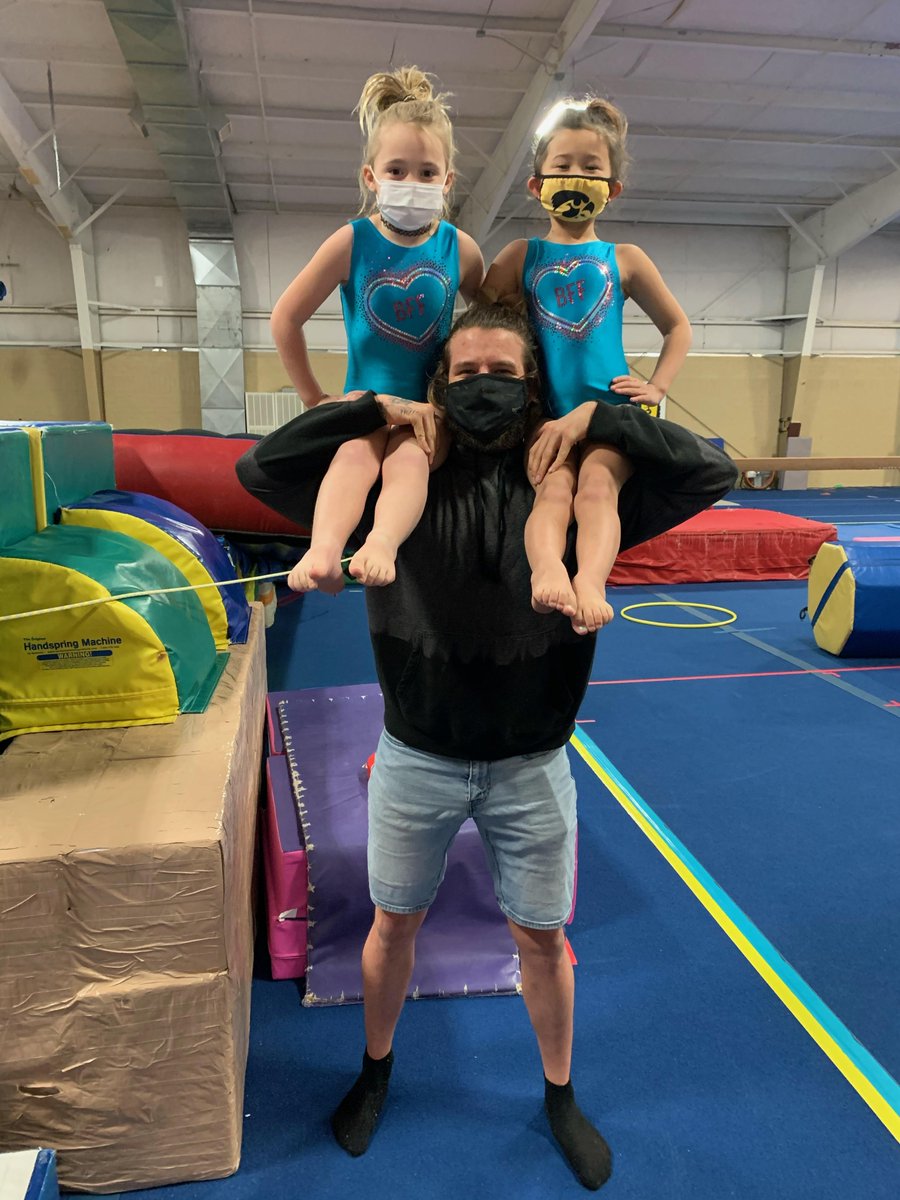 Ozoneleos's tweet photo. Loving seeing pics of all our OZONE "BFFs!" Here are a couple of besties from @foothillsgym in North Carolina!! #ozoneleos #gymnastics #leotards #sofun https://t.co/m6fEfunCUr
