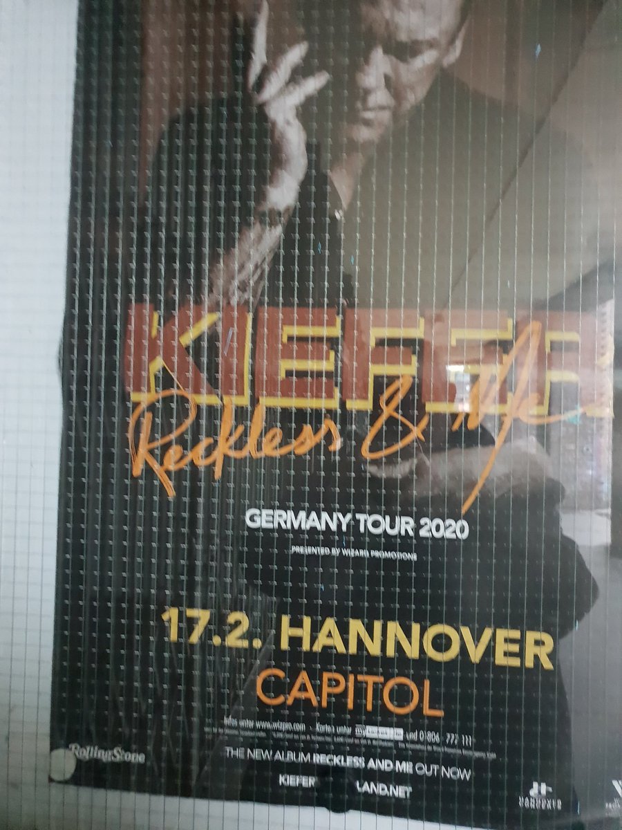 InesWeb's tweet image. Heute vor einem Jahr habe Ich Kiefer Sutherland persönlich getroffen.💖😍🥰🤩 (A year ago today I met Kiefer Sutherland personally)
#Kiefersutherland #Hannover #Live