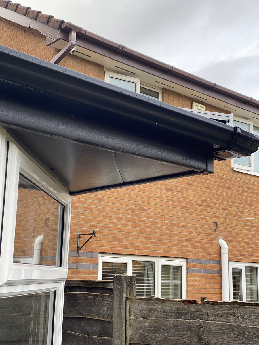 RealRoofConservatory (@realroofconserv) on Twitter photo Perfect installation by Lewis & Dec with the addition of an overhang, nice touch <a href="/prefixsystems/">Prefix Systems</a> Perfect installation by Lewis & Dec with the addition of an overhang, nice touch <a href="/prefixsystems/">Prefix Systems</a>