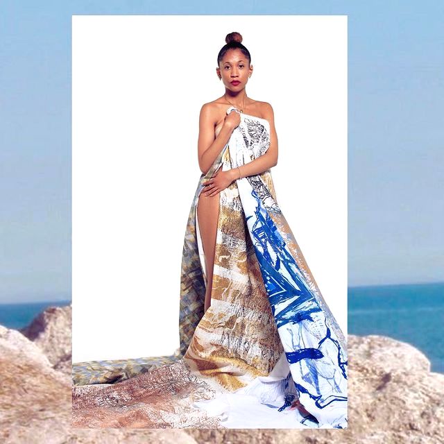 PaolaWoodDesign's tweet photo. Covered by Nature...

Top Model : @lesliesworld96 
Place : @ https://t.co/0hWJlcGzMj