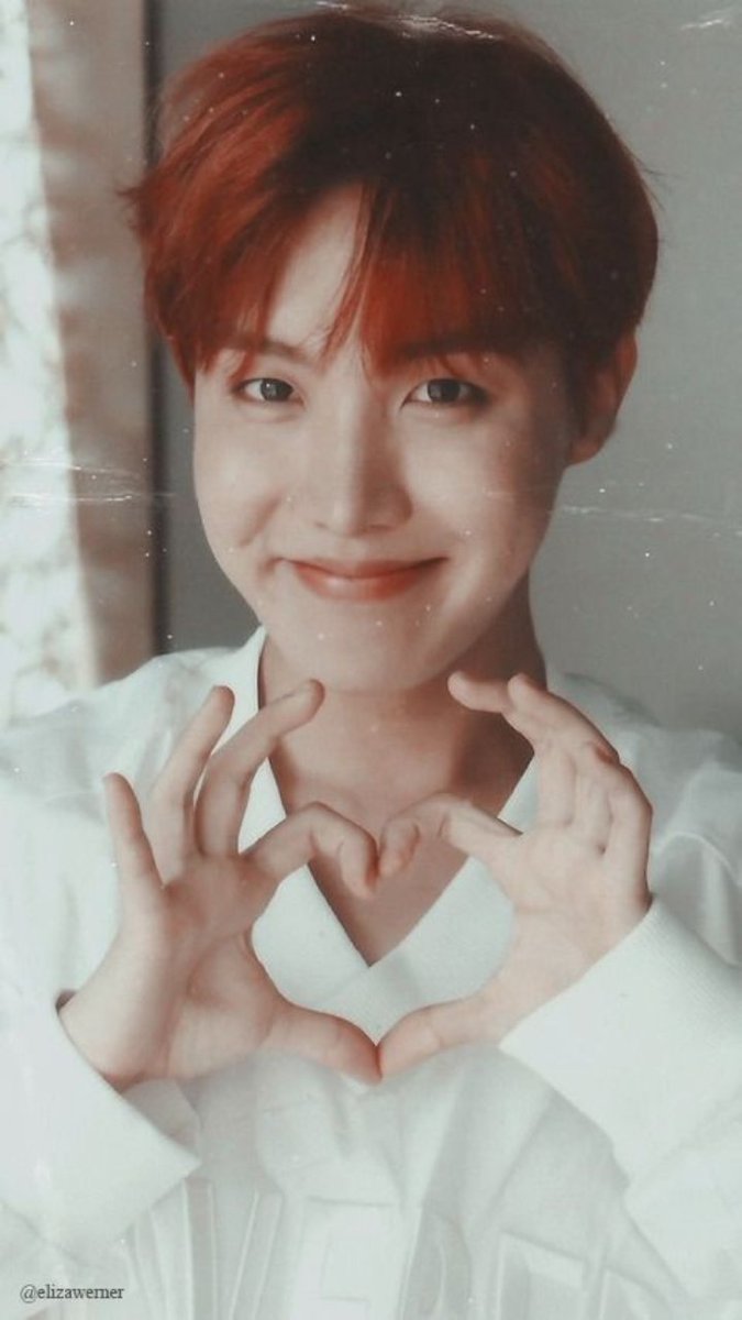 _p_e_o_p_l_e__'s tweet image. #JhopeYouAreSoPerfect💜
#JhopeYouTheBest💜
#JhopeWeLoveYou💜
