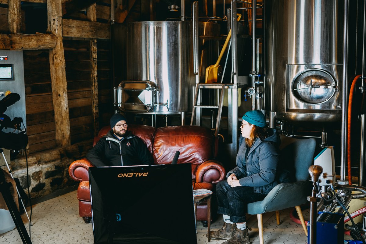 goodthingsbrco's tweet image. Jump on in the Red Sofa Sessions, we have our Head Brewer Darryl talking with Charlie about this weeks beer release Areca - Pale - 4.3% 🛋️ 🍻 

Enjoy!✨ 

Link in bio 

#goodthingsbrewingco #redsofasessions