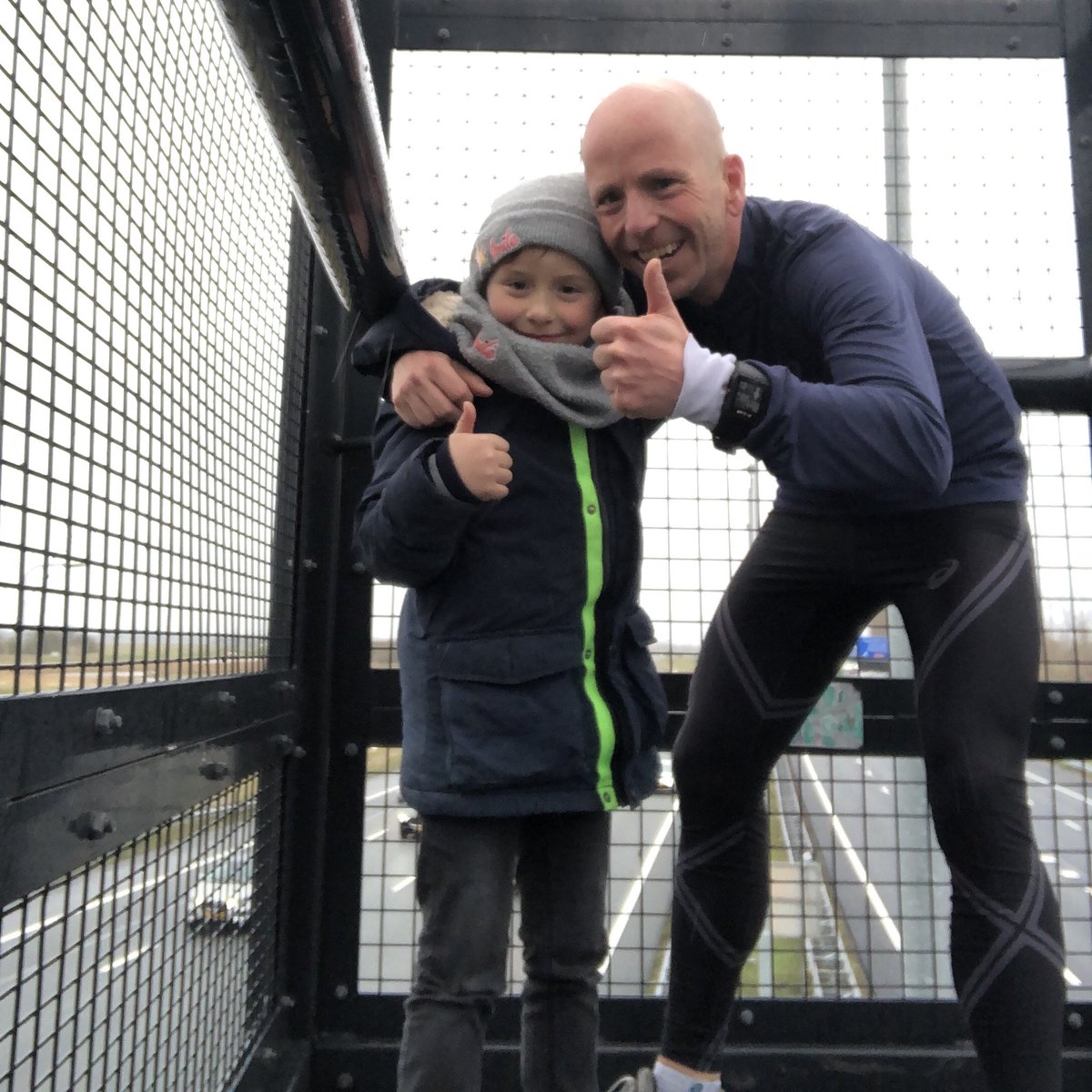 JaccoHeijblok's tweet photo. Samen met mini me -hij op de fiets- voor een rondje van 10km de polder in geweest.

@Lopen_is_leuk en het allermooiste samen met je kinderen! 😍

 @loopmaatjes #Project2uur59 https://t.co/fES3VCrnrq
