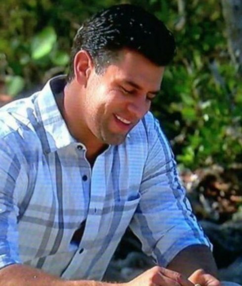 LiviaPliakou's tweet photo. @TelemundoIntl #Samuel @CHRISDELACAMPA 
#tierradereyes 
#telemundointl 
#CampanitasFieles https://t.co/ErS9mRyYd7