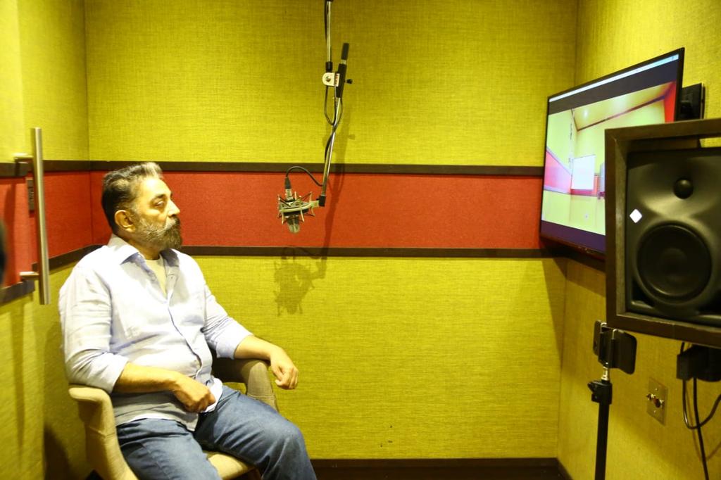 RIAZtheboss's tweet photo. @ikamalhaasan innaugurated 
 A Futuristic Recording and Mixing Studio on Wheels, from @Voicceestore.
For the first time in India
Introducing convenience to you, in a very special way, “Roadio”, @Voicceestore on Wheels 🎙 🚚
‣  With state of the art dubbing and mixing studio. https://t.co/kFWJOCZki9