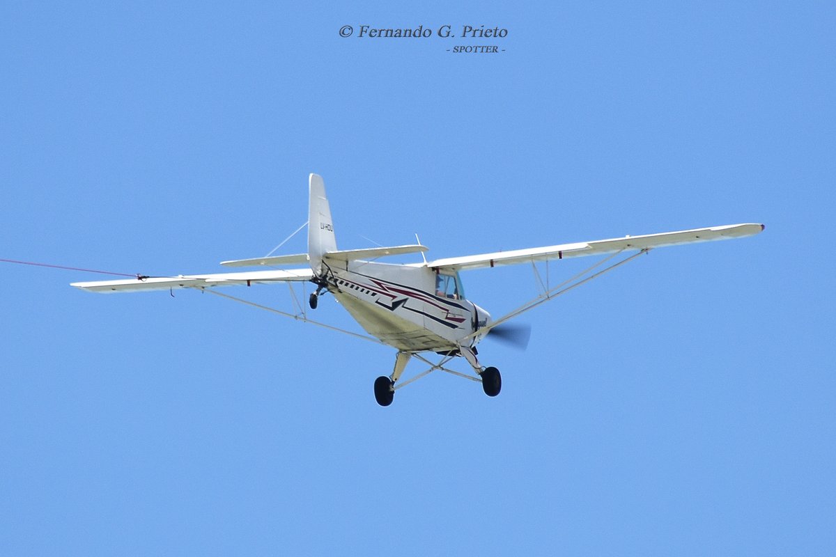 Ferfast's tweet photo. El veterano FMA IA-46 Ranquel LV-HOU sigue haciéndole frente a los fuertes vientos en la costa arrastrando publicidad! 😲💪💪 🇦🇷 MdP-Feb/21
@1978_facundo @LeoDepalma @palomanotaro @pipiA320 @Ivan_Hourquebie @nramirez36 @JuuanLarsen @fabriiDiaz11 @Desscristal 
#planespottingBE https://t.co/xImsmmEaTM