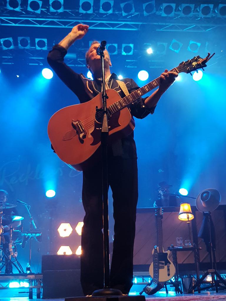 InesWeb's tweet image. Hanover 17.02.2020
💖🥰🎶🤩😍
#KieferSutherland #Hannover #Live