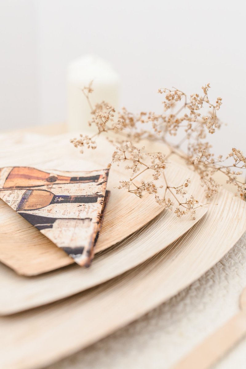 ecopalmleaves's tweet photo. A perfect sustainable alternative to plastic, paper and petroleum based disposables. Great eco-friendly disposable alternative for dine-in service during #pandemic.

#greenovation #sustainability #restaurants #Food #foodie #ecofriendly #zerowaste #catering #ldnont #SmallBusiness https://t.co/mVhzjcDsVo