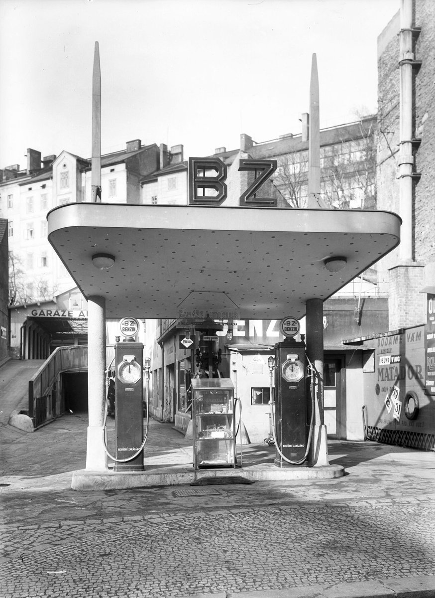 LostfoundE's tweet photo. Beauty of Prague gas stations in the 30's
https://t.co/1LaHp0Pm1C https://t.co/5QPRBW4BU7