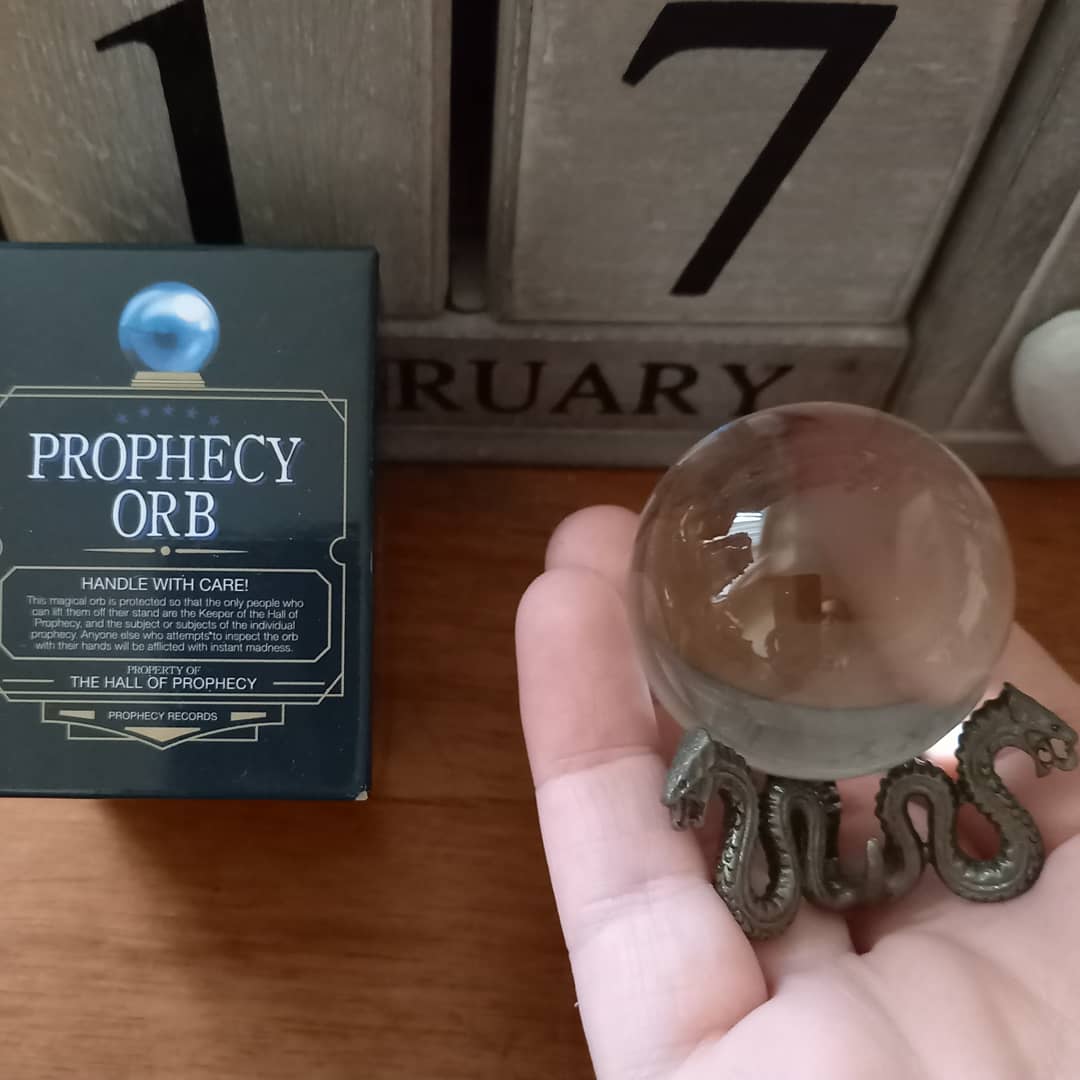 smbslt's tweet image. Got a #geekbox #mygeekbox and one of the items is a #HarryPotter #prophecyorb #prophecy #harrypotter #globe #geek #potterworld #nerdlife xxx