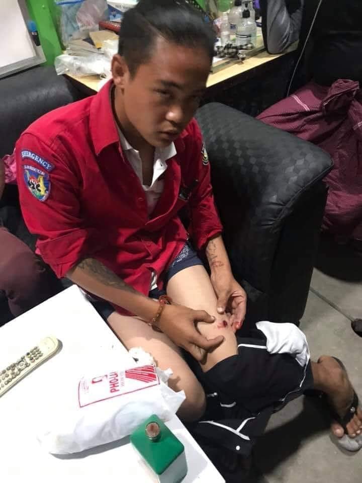 UPDATE: A social worker was injured and a local relief van was hit by gunfire as #Myanmar security forces fired more than 50 shots at railway staff housing in Mandalay around 9 p.m. Wednesday. 
#WhatIsHappeningInMyanmar