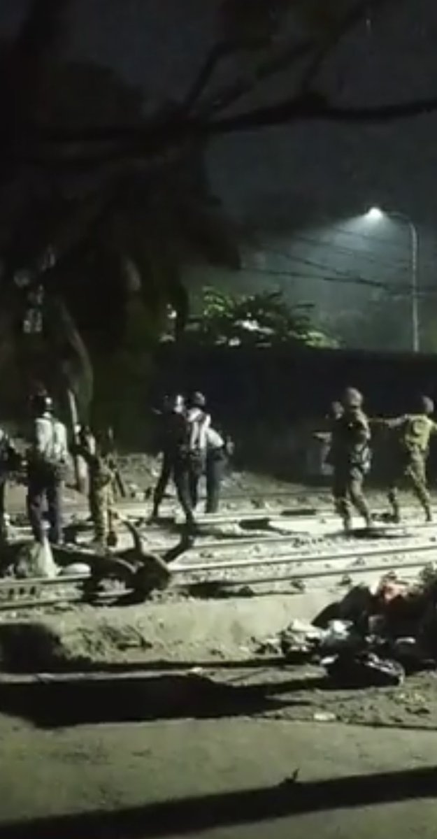 Police and military forces raided and shot at the unarmed staff at the Central Railway Station Staff Housing in Mandalay #Myanmar. Several got injured and need emergency help. The junta keeps committing crimes against humanity every day.

#WhatIsHappeningInMyanmar 
#Feb17Coup
