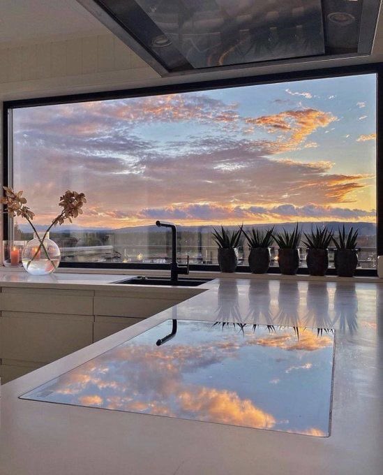 INTERIORPORN1's tweet photo. Sunrise                                Sunset https://t.co/Uxxzwtqqbe