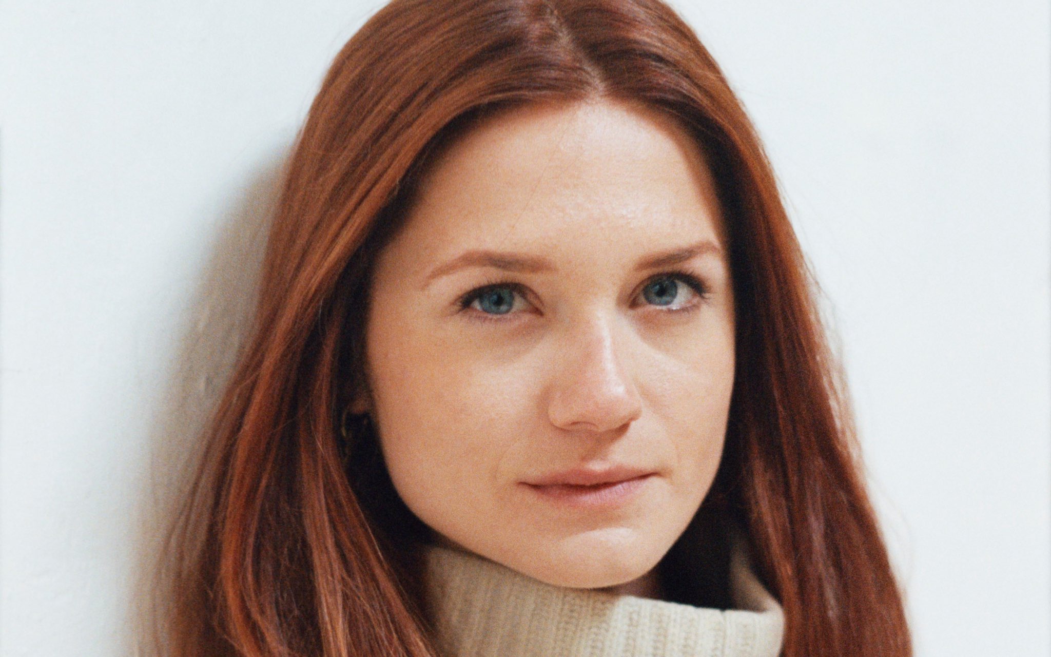 Happy 30th birthday, Bonnie Wright! 