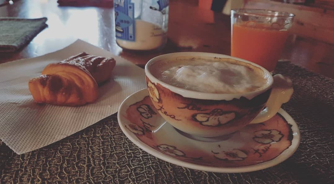 Mela_alien's tweet photo. Mugs make the drink.
#prettymug #coffeetime https://t.co/jmaASYo9r0