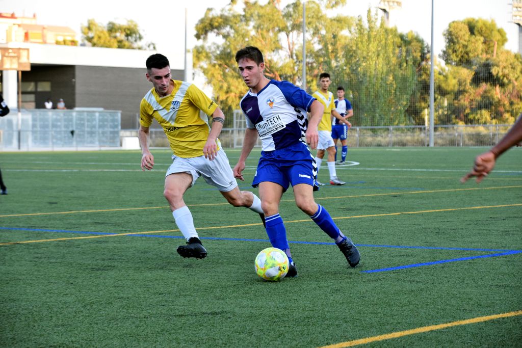 3a1_LML's tweet photo. Em dic Víctor Cànovas, tinc 20 anys i soc de Barberà del Vallès.

Seré el capità del grup 3a1_LML🔥.

Soc molt treballador, no paro fins a assolir els objectius que em plantejo💪.

"Estic entusiasmat per afrontar aquest nou repte i amb moltes ganes d'aprendre!"🔝

#PEAFE_2021 https://t.co/1kExKHUQxQ