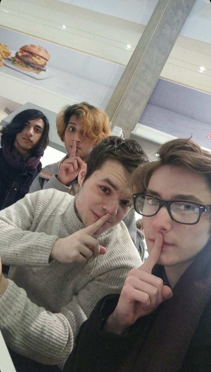 drewtkay's tweet photo. 4 years ago today me &amp; these guys had our flight canceled and crawled all the way back @BishRavioli’s apartment and begged to be let back in after an emotional goodbye - to this day I don’t think I’ve ever seen a group of people be so angry, upset &amp; happy all at the same time😂 https://t.co/JgVbnjus2s