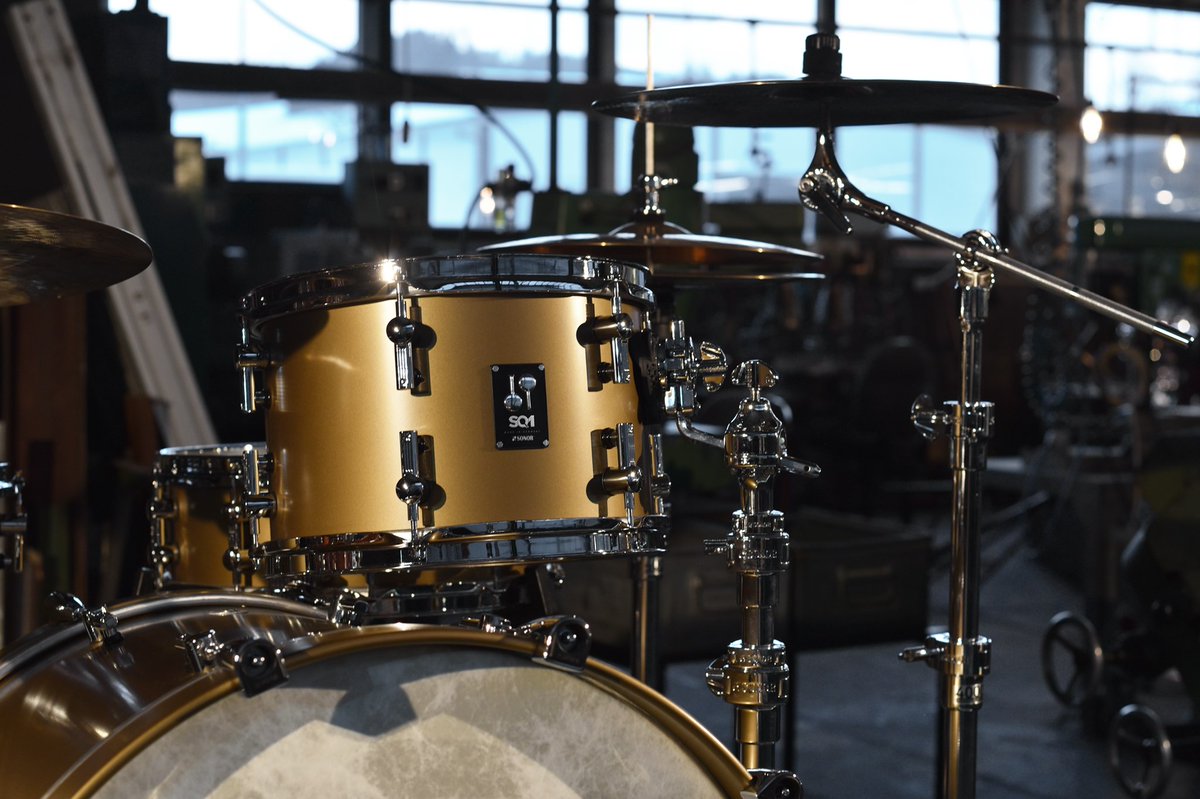 sonordrumco's tweet photo. NEWS from our SQ1 Series!! Two new finishes - Satin Gold Metallic, Satin Copper Brown - and new snare drum sizes in 13x6 and 14x5 are what's new in our all-birch line of German made drums. Check out our website and learn more about SQ1: https://t.co/8re9UZNxDS #sonor https://t.co/b0vQoLinqR