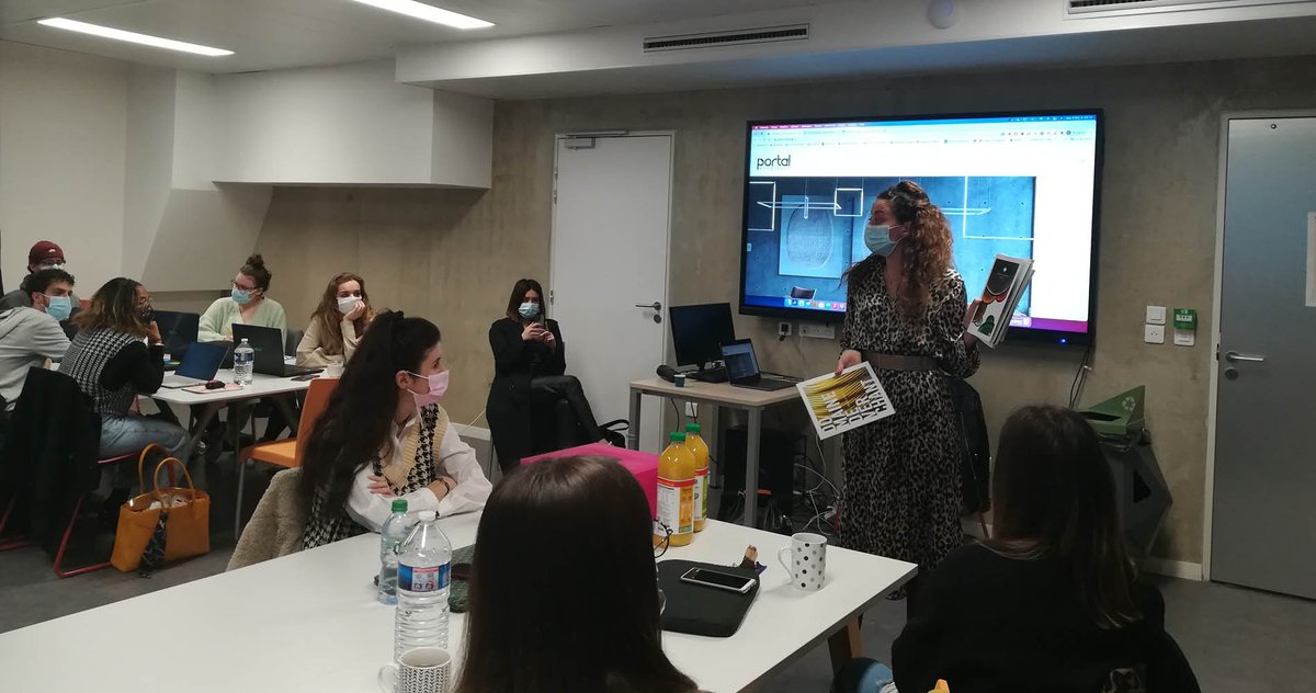 ESMArtistiques's tweet photo. [P'tit-déj' de la com' 1] 🥐☕ 
Les étudiants de la formation Mastère Design &amp; Stratégie Digitale ont rencontré le Studio Inup lors d'un "p'tit-dej' de la com" pour parler création d'agence, relation client et direction artistique.
En savoir plus 👉 https://t.co/5I7emC2A4N https://t.co/4RGkhzXZ39