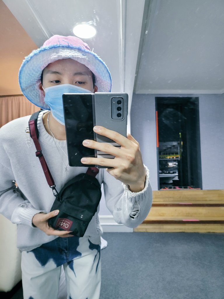 hobi’s collection of bags- a thread