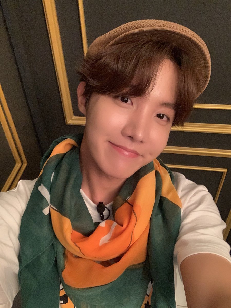 bts pics ✰ tweet media
