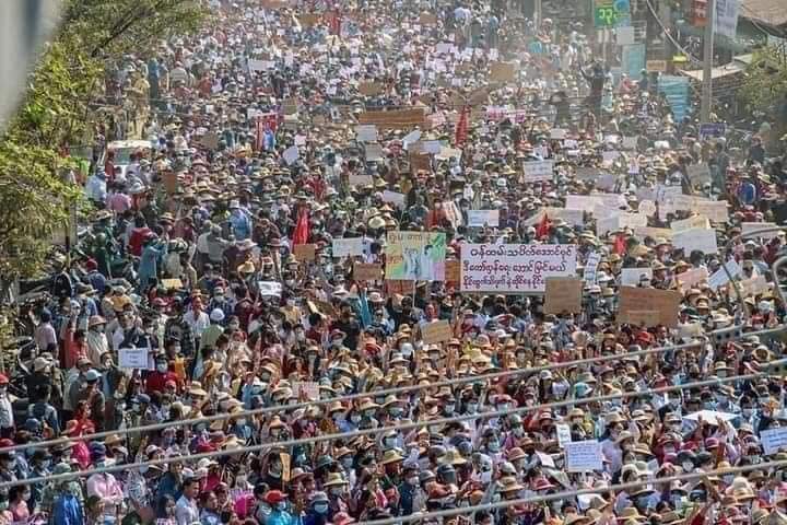 Khinkhinkyawkkk's tweet photo. #SaveMyanmar
#HearTheVoiceOfMyanmar 
#WeNeedJustice 
#WeWantDemocracy 
#WhatIsHappeningInMyanmar 
#StopMilitaryCoupMyanmar 
#FreedomForFear https://t.co/jpa6xVb59w
