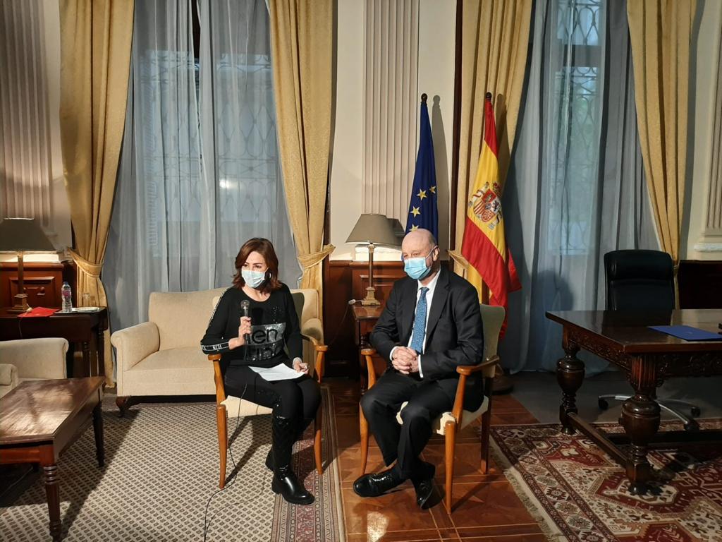 EmbEspEgipto's tweet photo. السفير / رامون خيل كاساريس مع وسائل الإعلام في مدينة #الإسكندرية 
Encuentro del Embajador @RamonGilCasares con los principales medios de comunicación de #Alejandría
#SaraAbdelaziz, ​ #AmrHafez, #AmiraShalaby, ​ #AmaniaEzzat, #HazemGoud, ​ #AhmedZelim, ​ #TamerSaleh https://t.co/6yuhf1m2zx