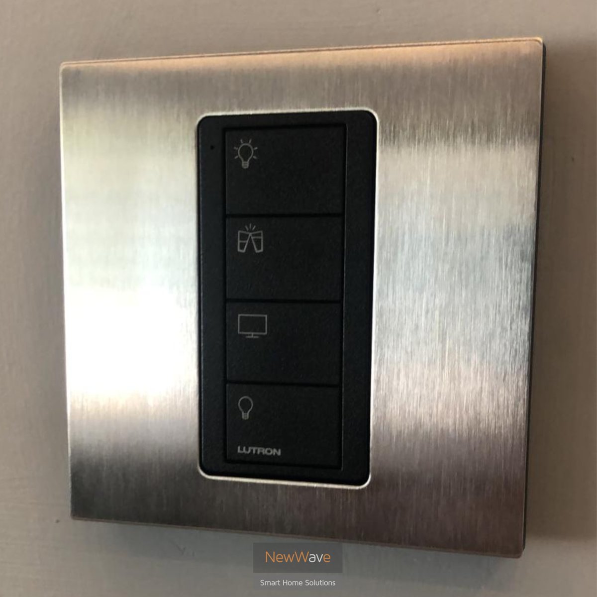 newwave_av's tweet image. Lutron Pico keypads allow for simple control of lighting &amp;amp; blinds. Available in a range of finishes &amp;amp; button configurations, see the Satin Nickel &amp;amp; the Matte Black versions recently installed. 

Great for retrofit jobs or smaller projects

@Lutron_EU  #Smartlighting #smartkeypad