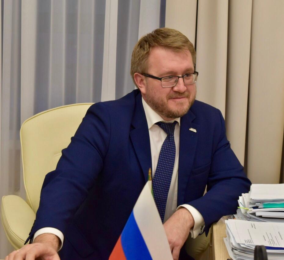 Социально-экономическое развитие Нижнекамского района, создание в Нижнекамске современного жилого комплекса, интегрированного в существующий городской парк, обсудили с руководством района, потенциальным инвестором и руководством строительной компании.