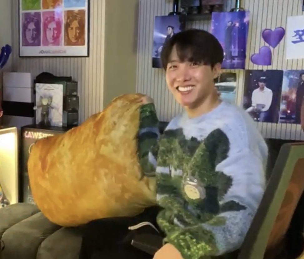 J Hope S Closet Hoseok S Travis Scott X Mcdonald S Chicken Nugget Body Pillow Hobi Birthday Vlive Jhope 제이홉 Jhopefashion Bts Happybirthdayhoseok Happyhobiday Iloveyoujhope T Co Mtd5nwhxs6 J Hope S Closet Hoseok S Travis Scott X Mcdonald S Chicken Nugget Body Pillow Hobi Birthday Vlive Jhope 제이홉 Jhopefashion Bts Happybirthdayhoseok Happyhobiday Iloveyoujhope T Co Mtd5nwhxs6