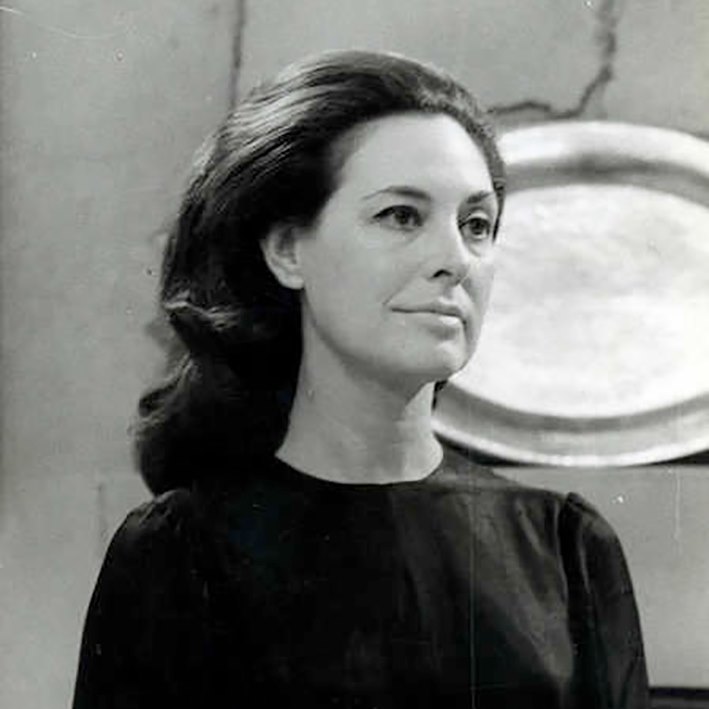 Carmen Dolores 1924-2021 https://t.co/C0PolEm38D