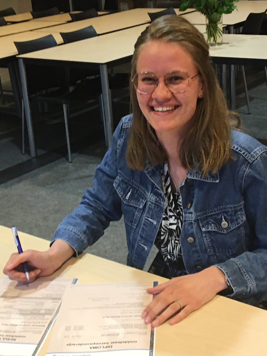 Onze dochter Matthanja is vanaf vandaag gediplomeerd verpleegkundige#trots