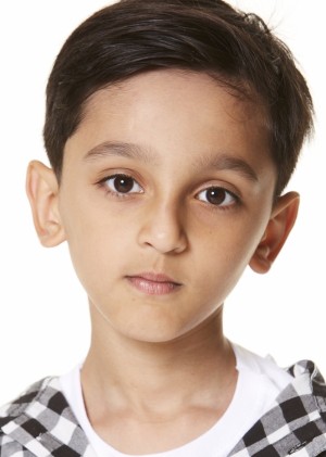 SophiecBobe's tweet photo. Good luck to Gibran, Masood and Raina all on set tomorrow for a major feature film! @bonnieandbetty1 @GemBobe #Childextras #teambobe https://t.co/JJPIpaDKB7