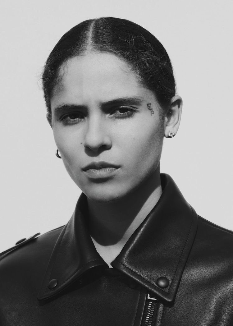 070shakearchive's tweet photo. #070shake #danimoon https://t.co/23tzS9TOw3