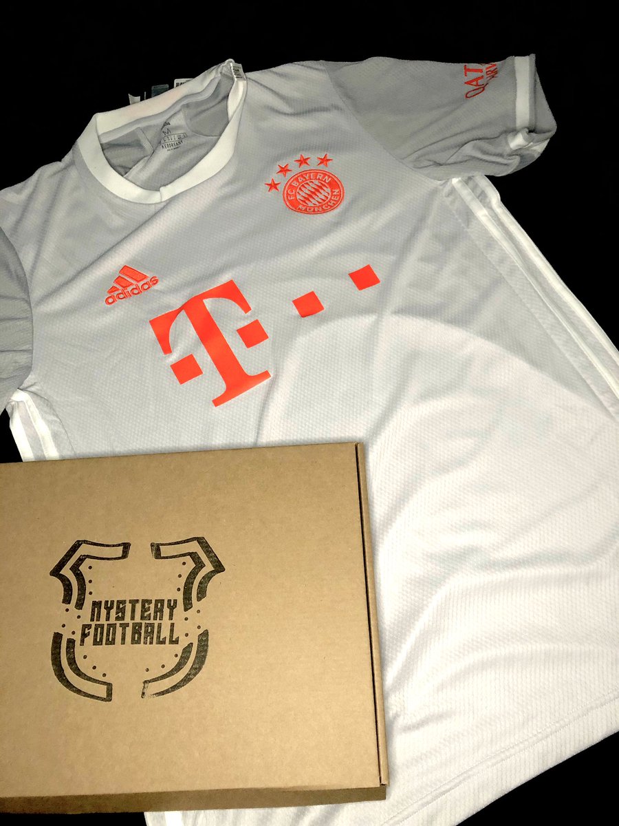 mysteryfootball's tweet image. If Raheem Sterling scores first tonight vs Everton, we will giveaway a Mystery Football shirt! 🛒 

To enter: 
1️⃣ RT this tweet
2️⃣ Follow us

Good luck! 🤝