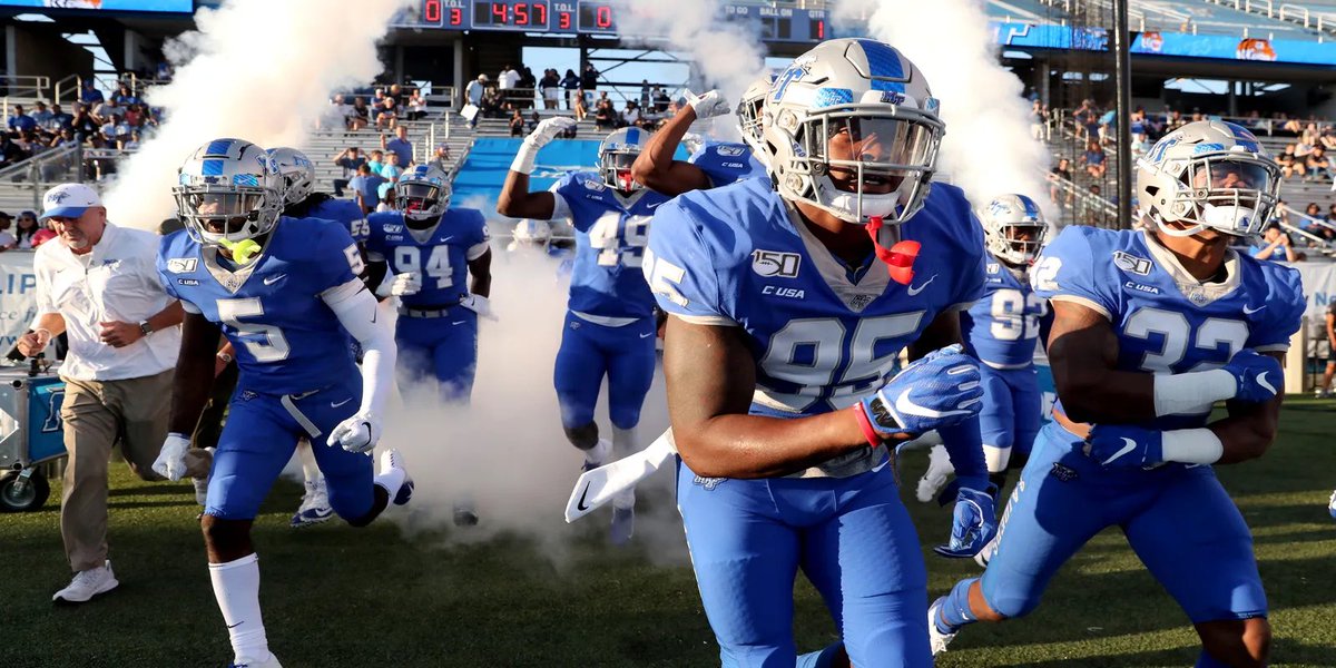 CedricSimmons03's tweet image. #AGTG I’m beyond blessed to announce that I have received and offer from Middle Tennessee State⚪️🔵